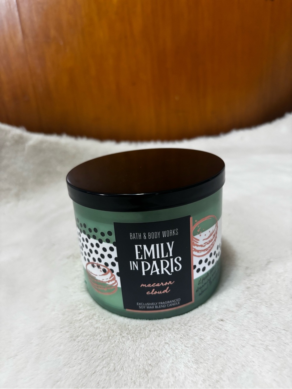 Bath & Body Works Emily in Paris Macaron Cloud 3-Wick Candle
